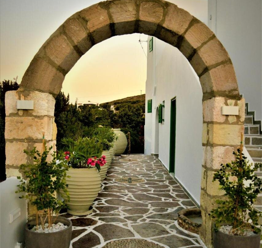 Dioni Lux Inn 2