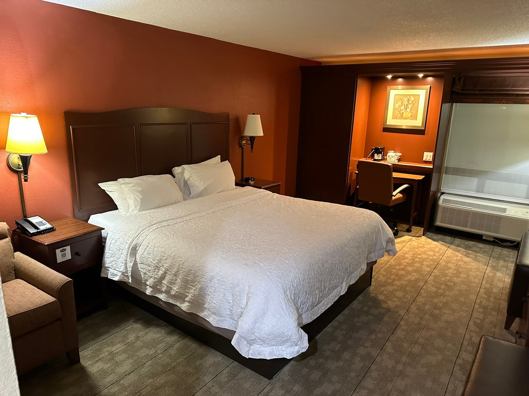 Hampton Inn Cincinnati-Kings Island主图