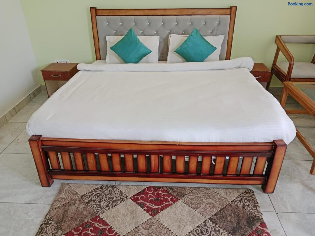 Forest Paradise Resort - Jim Corbett