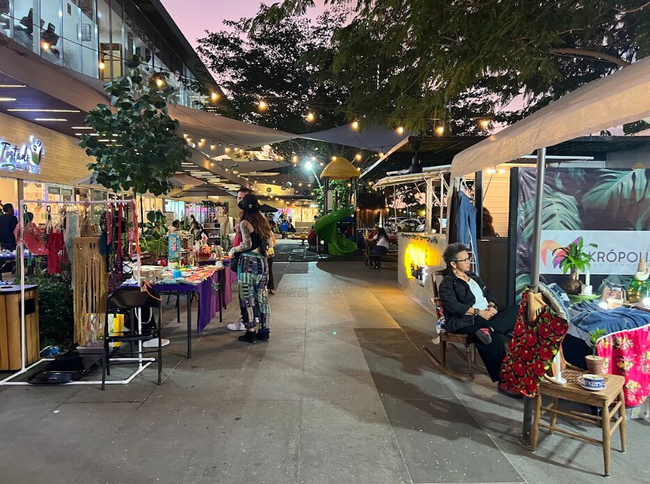 Plaza Akrópolis-梅里达必去景点