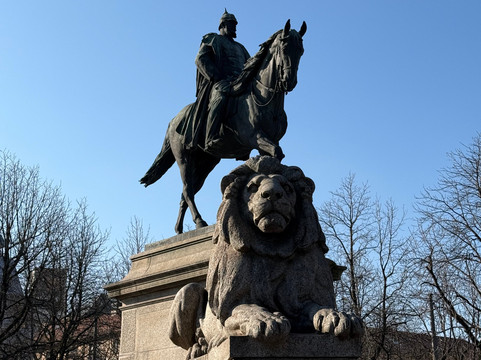 Can You Handle It Tours (CYHIT)-斯图加特必去景点