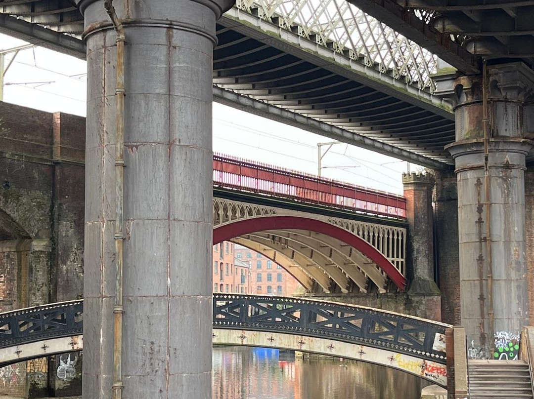Manchester Taxi Tours景点图片