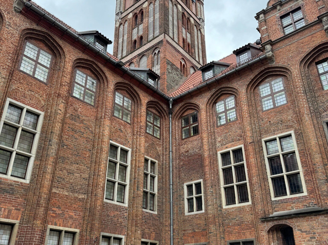 Old Town Hall景点图片