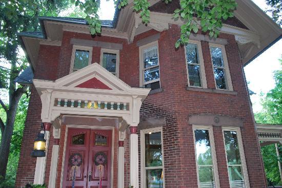 Canal Lamp Inn-浴室