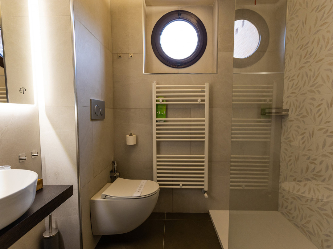 都耶庞蒂皇宫酒店主图