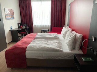 Ramada Encore by Wyndham Geneva主图
