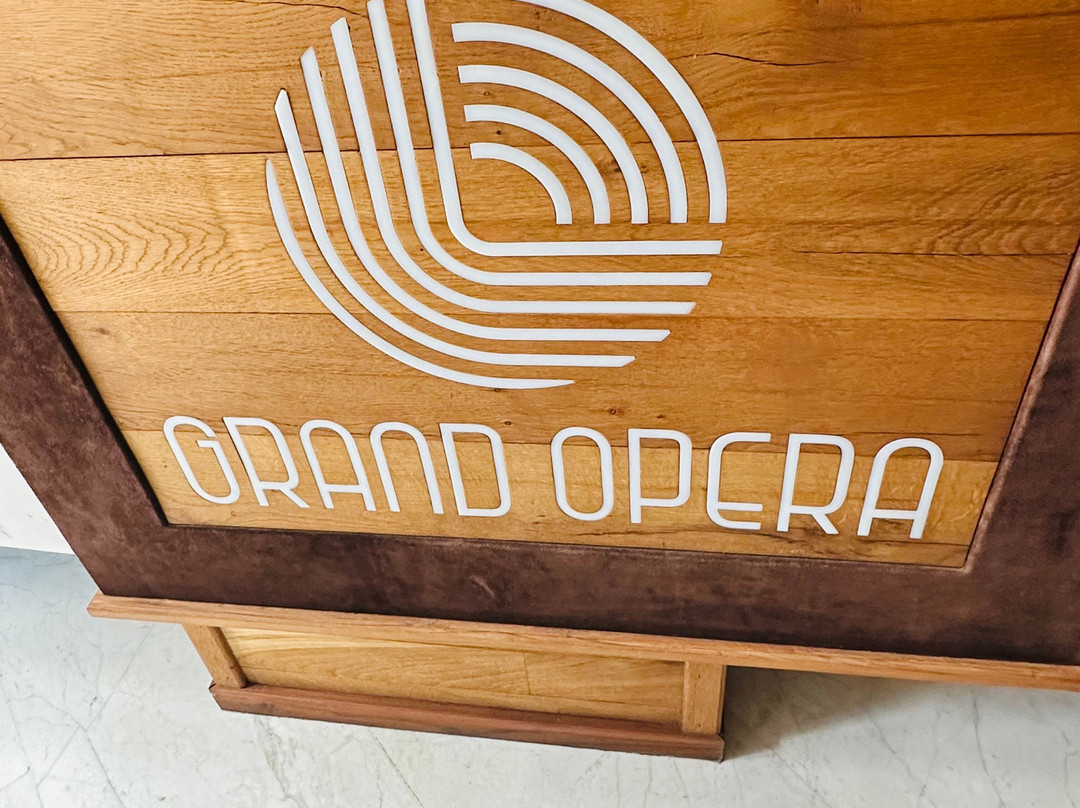 Grand Opera Hotel主图