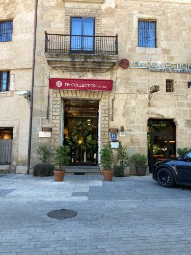 恩尔茨奥克多宫殿酒店主图