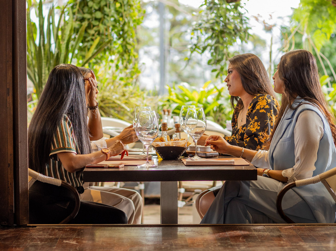 El Novillo Alegre Utrópica