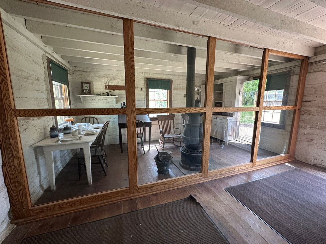 Maltese Cross Cabin-Medora必去景点