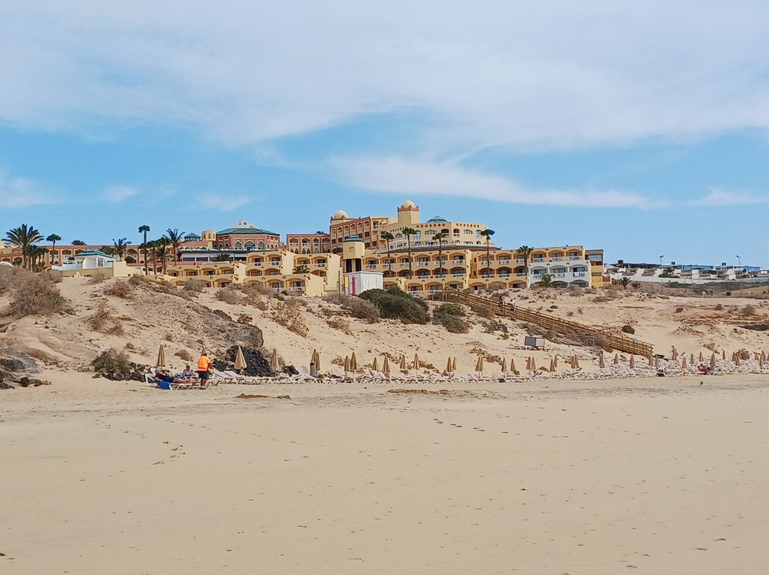 Playa Esmeralda景点图片