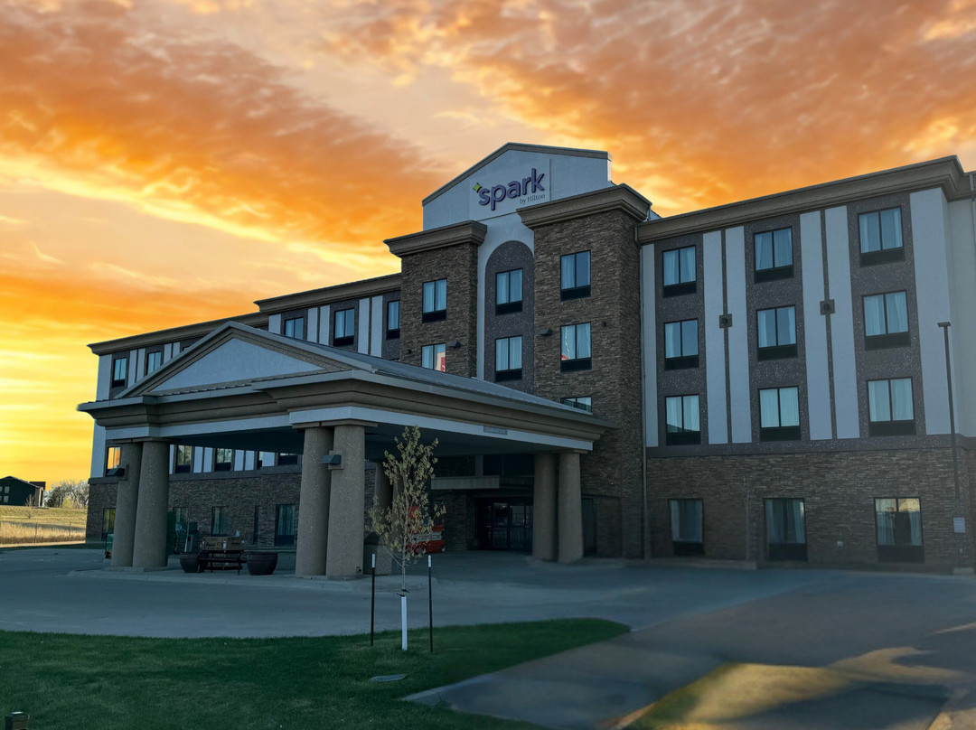 Spark By Hilton Glendive主图