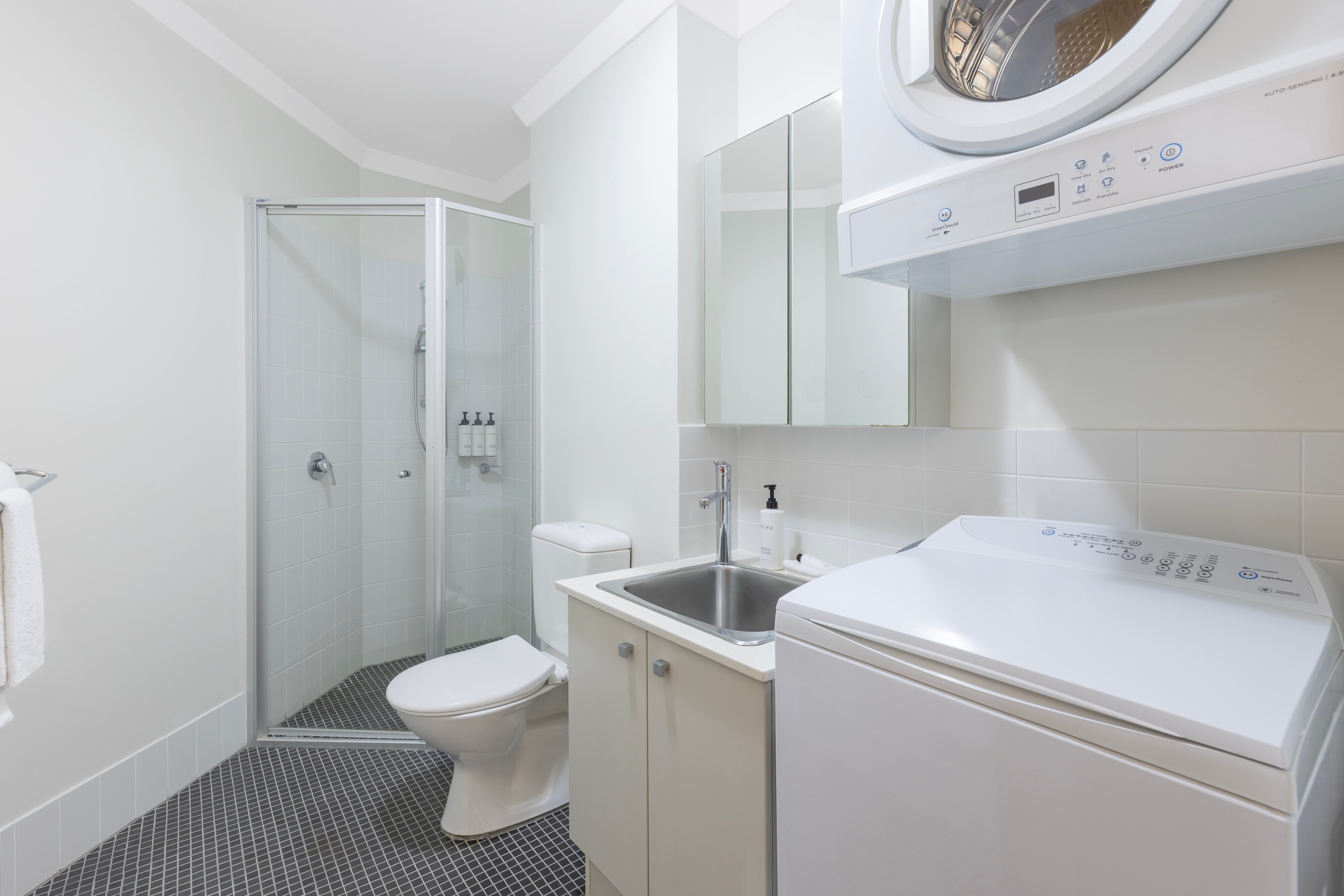 Quest on Rheola-浴室