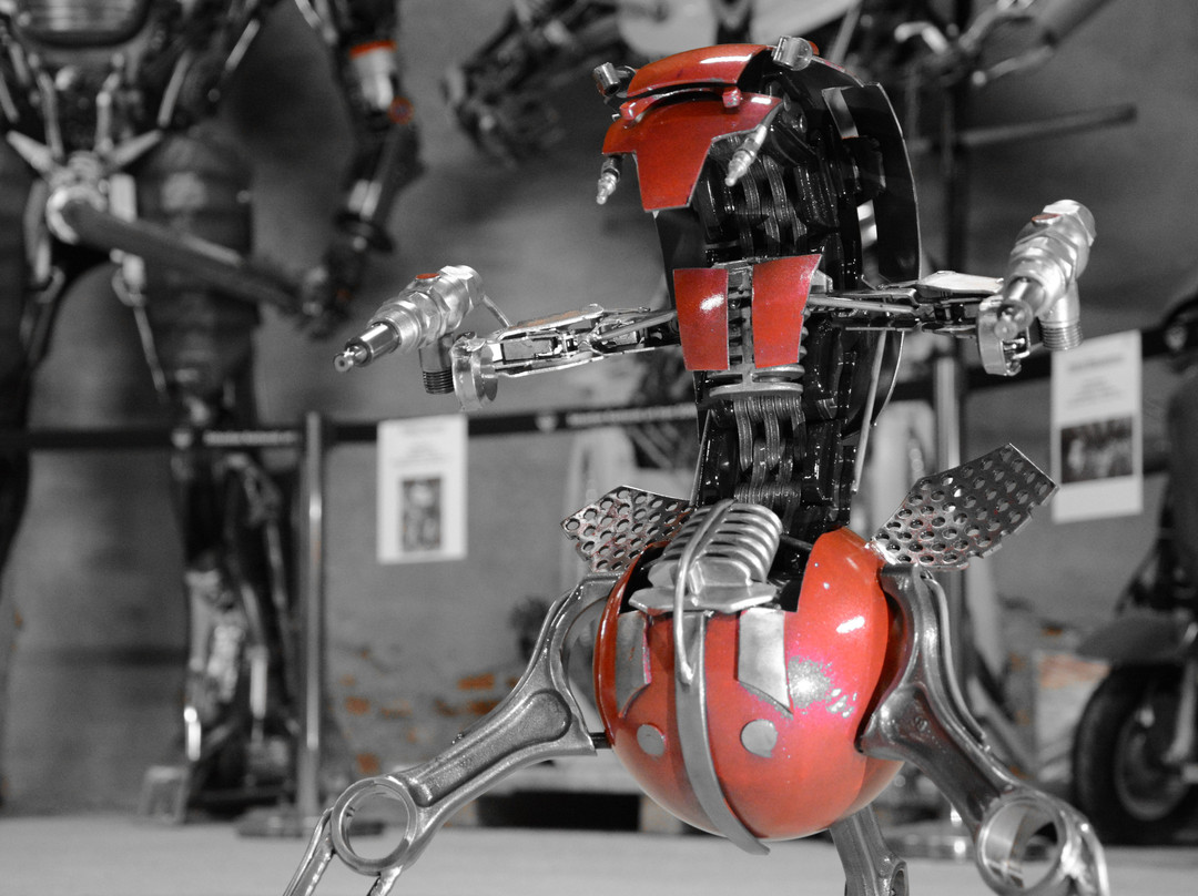 Fabryka Robotow-Moszna必去景点