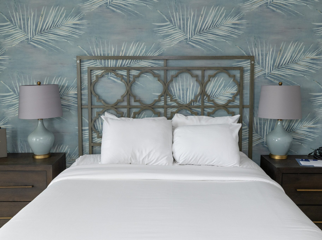 The Geneva Inn主图