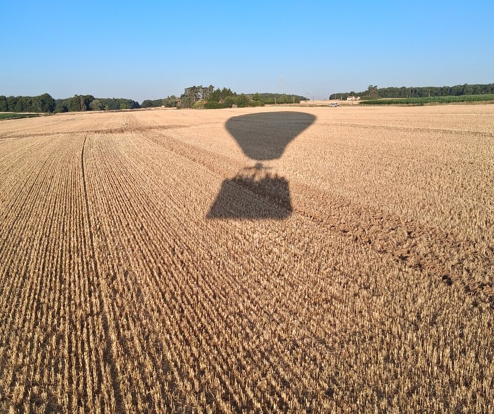 France Montgolfieres-Saint-Julien-de-Chedon必去景点