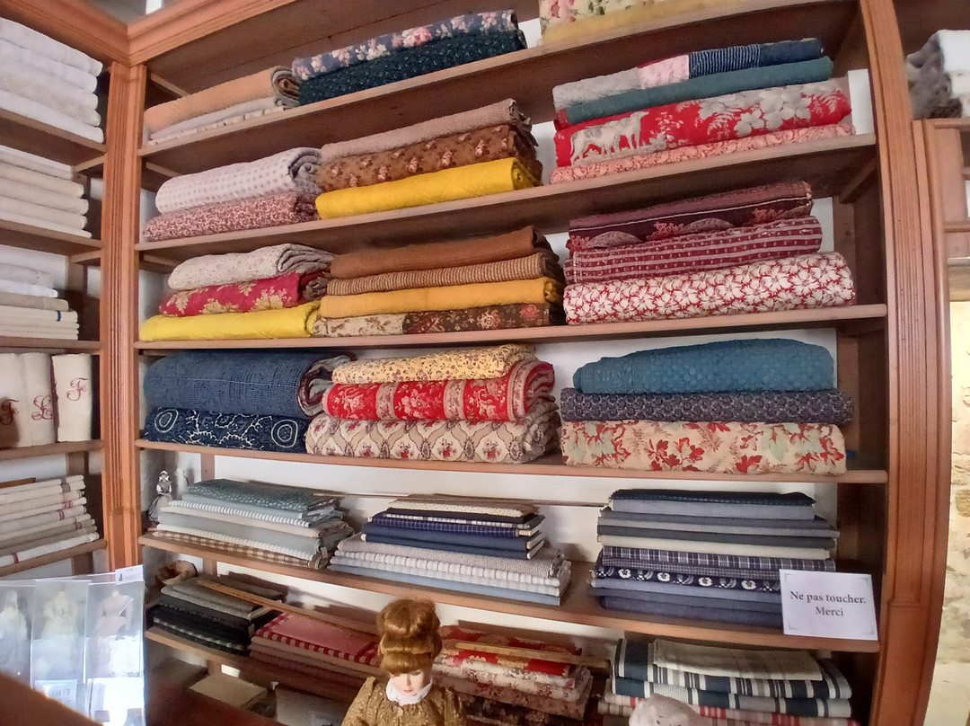 Conservatoire du Costume Comtadin-Pernes-les-Fontaines必去景点