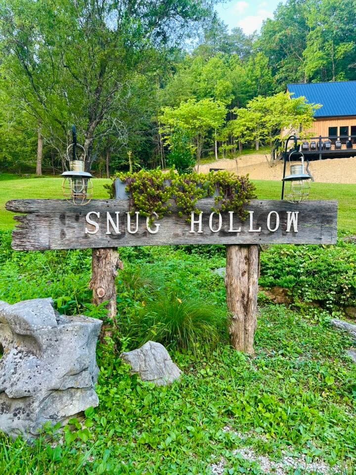 Snug Hollow Farm Bed & Breakfast-浴室