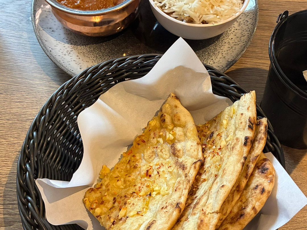 The Halford Bridge Inn主图