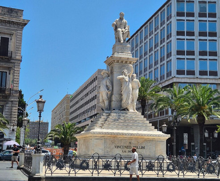 Piazza Stesicoro-卡塔尼亚必去景点