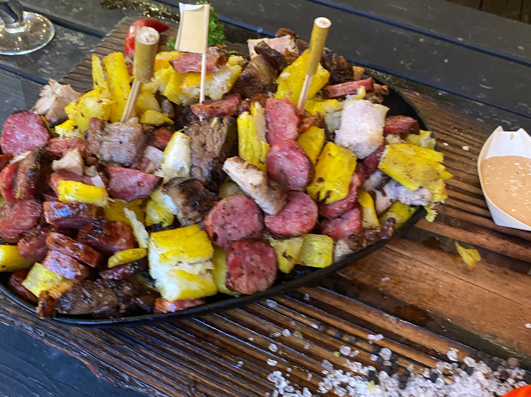 Crown and Anchor主图