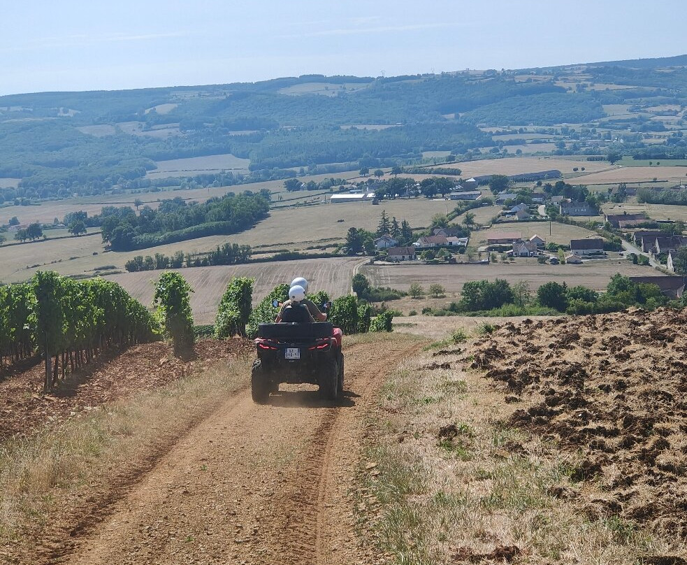 Quad Vignes et Chateaux-Couches必去景点
