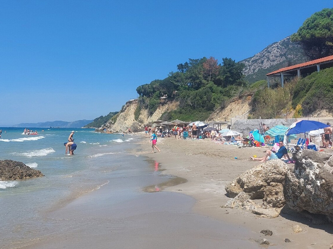 Prasoudi Beach-Agios Matheos必去景点