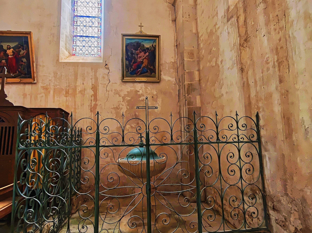 Eglise Saint Paulin-Rom必去景点