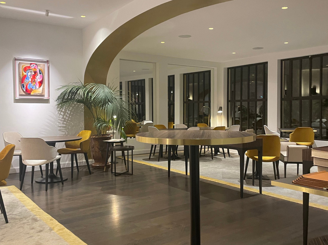 Hotel La Mere Germaine主图