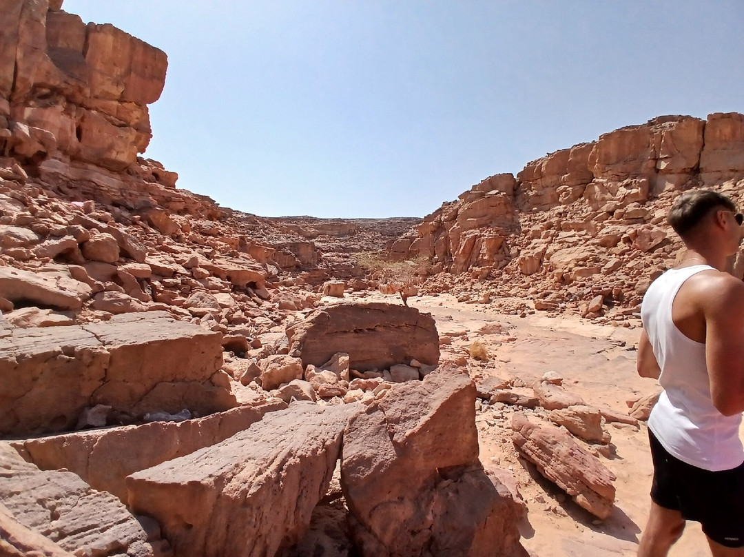 Coloured Canyon-塔巴必去景点