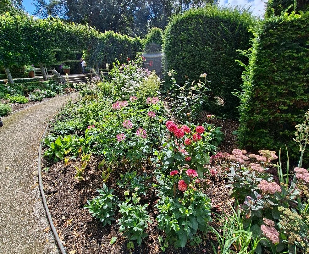 Holker Hall and Gardens-Grange-over-Sands必去景点