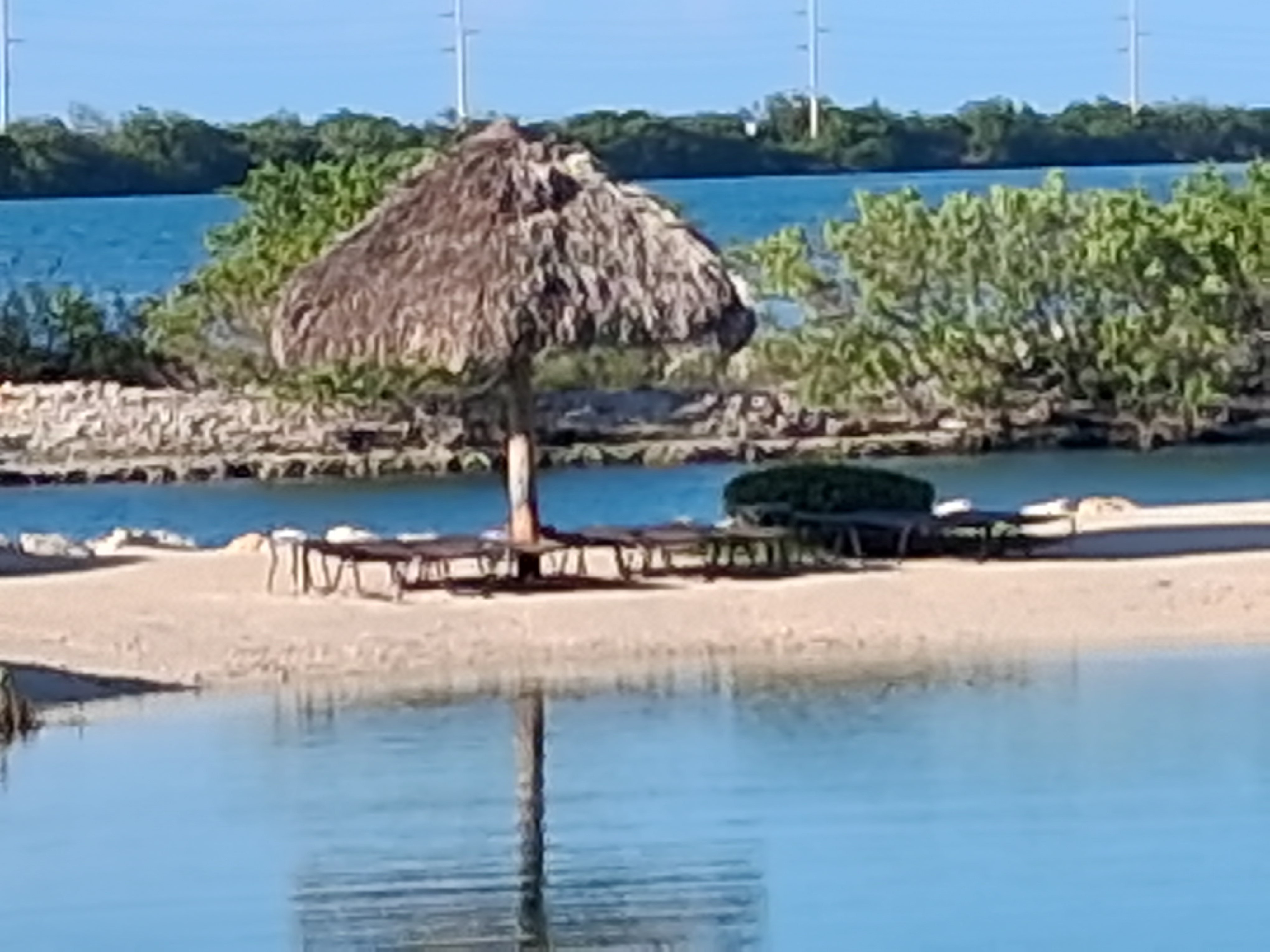 老鹰岩礁度假酒店-泳池