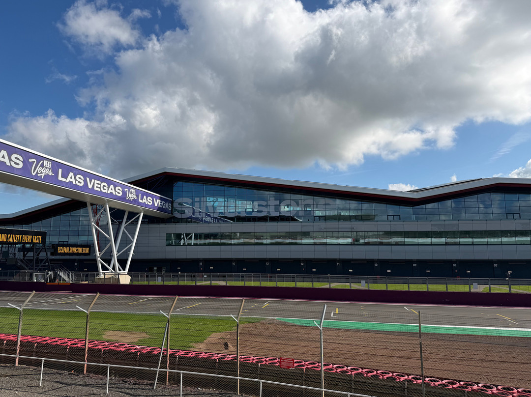 Silverstone Driving Experiences-锡尔弗斯通必去景点