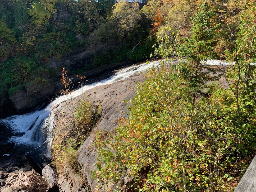 Parc de la Falaise et la Chute Kabir Kouba-温达基必去景点