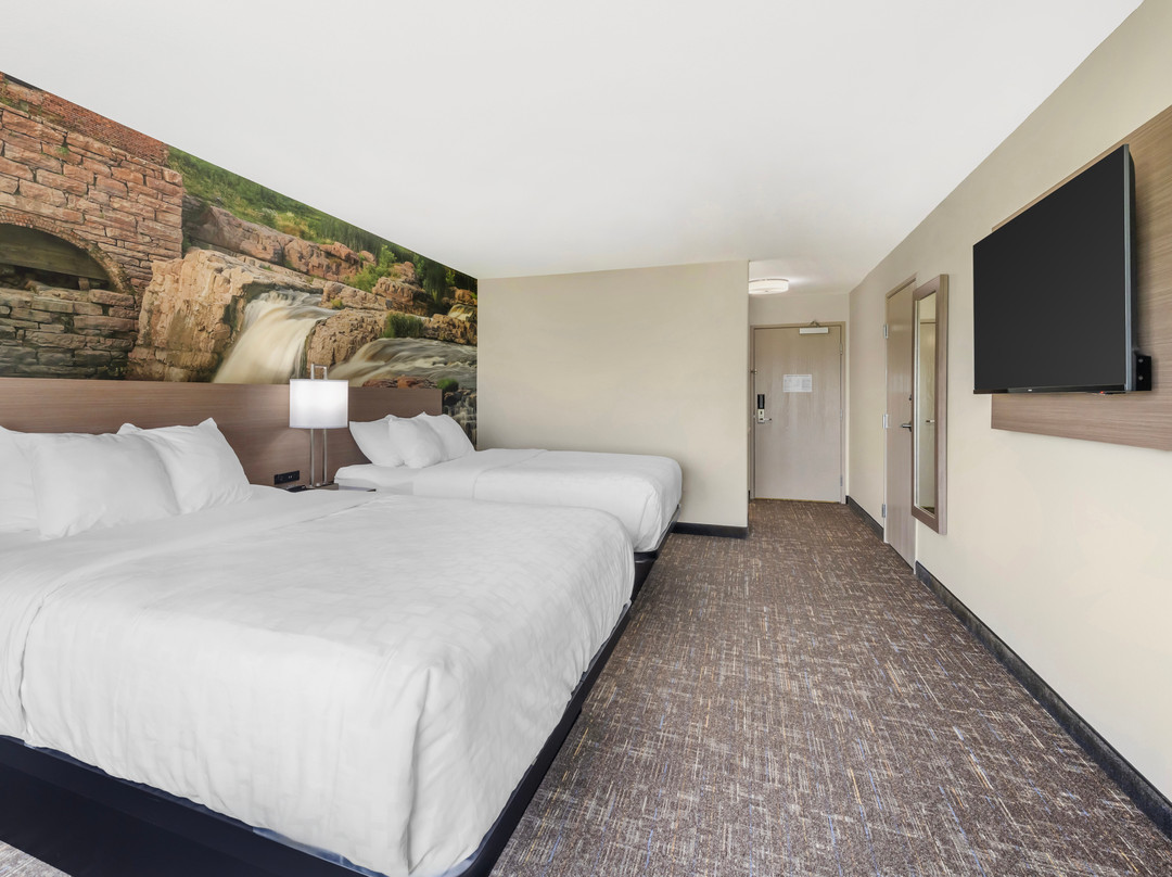 Clarion Pointe Sioux Falls Airport主图