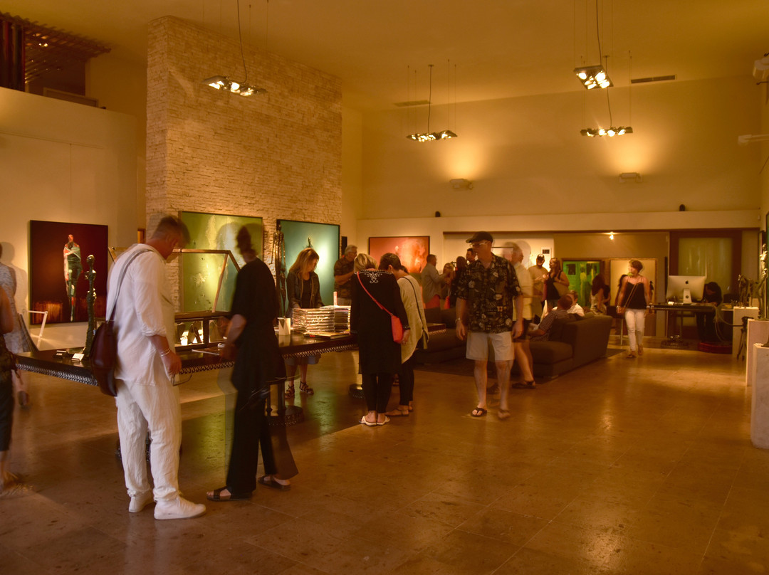 Frank Arnold Gallery-圣何塞卡波必去景点