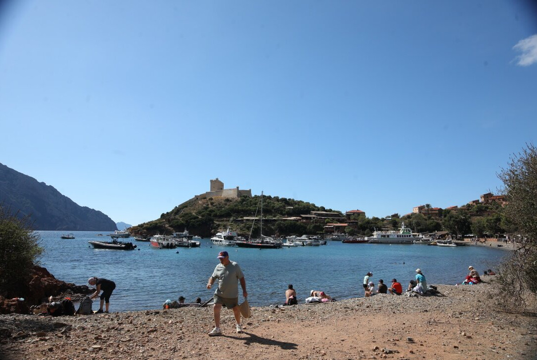 Plage de Focaghia-Girolata必去景点