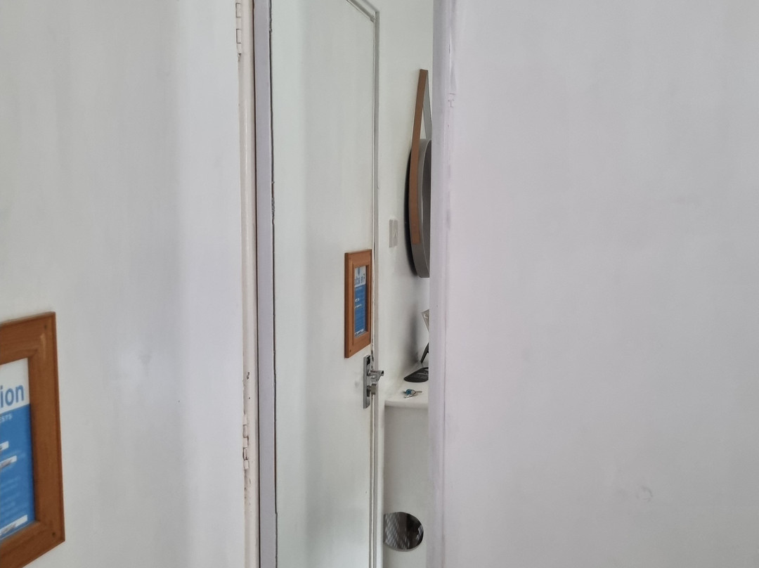 The Folly Hotel主图