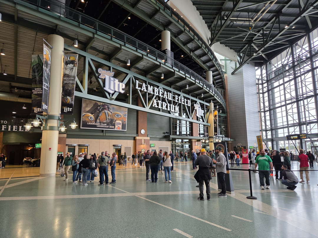 Lambeau Field-格林贝必去景点