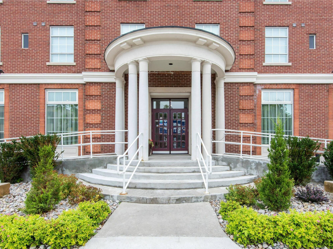 Cumberland Beach酒店住宿-The Champlain Waterfront Hotel, Ascend Hotel Collection