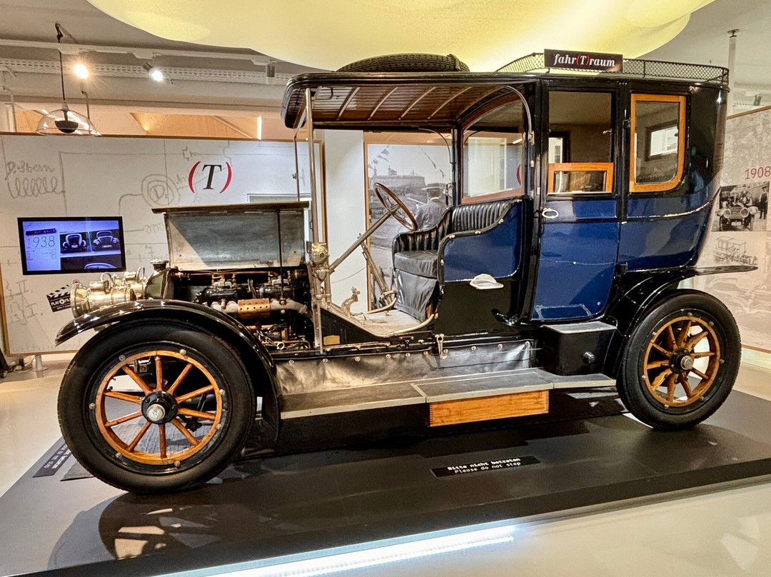 Ferdinand Porsche Erlebniswelt FahrTraum-马特湖必去景点