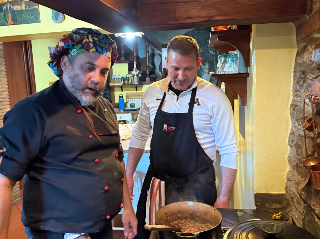 Chef Cook Ryan Hanley-科尔托纳必去景点