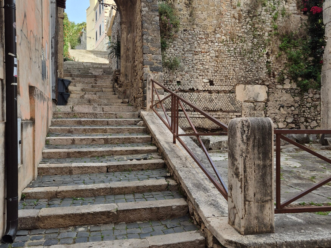 Cattedrale di Terracina-特拉西那必去景点