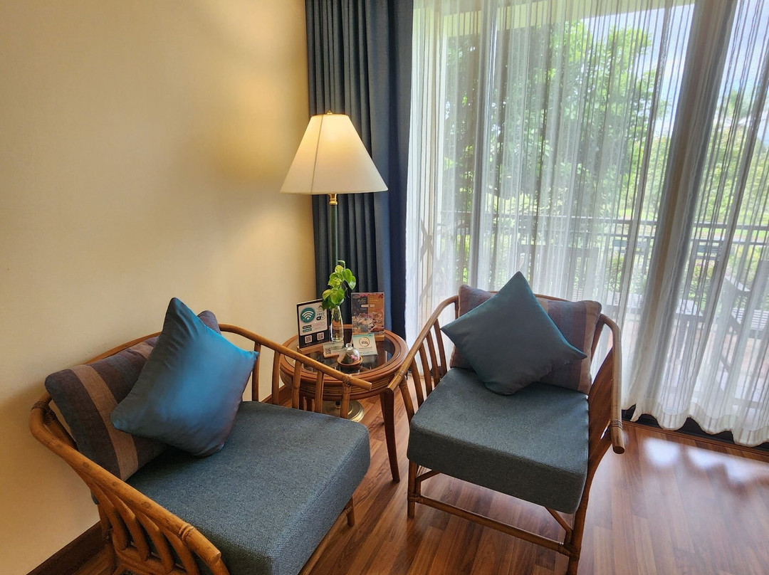 曼尼晨度假酒店主图