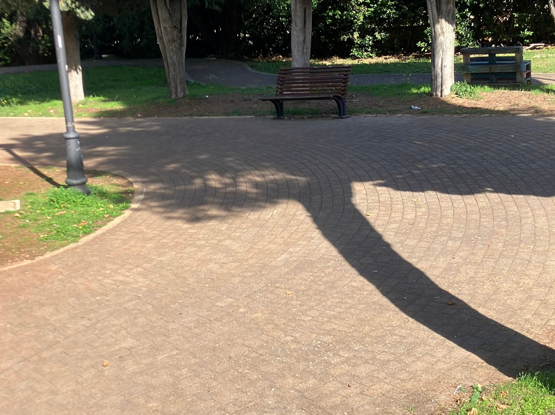 Villa Comunale Don Giacomo Donnaloja-阿尔贝罗贝洛必去景点