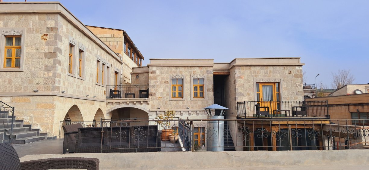 萨克斯甘岩洞酒店-官方