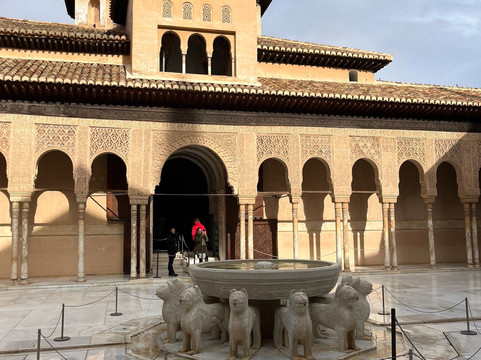 Pateando Granada-格拉纳达必去景点