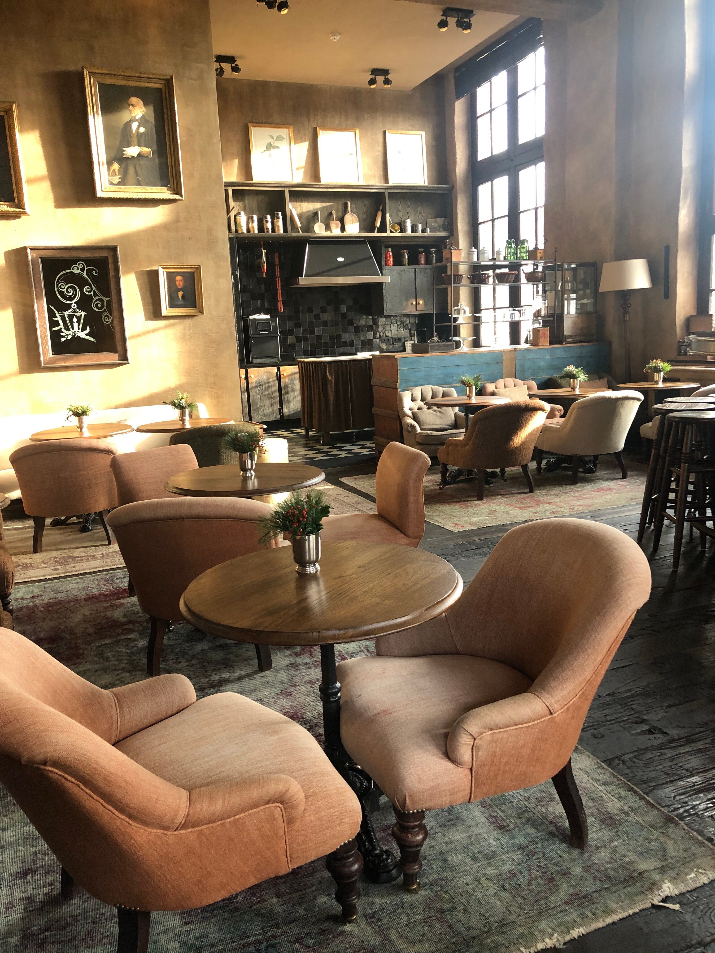 1898 The Post-浴室