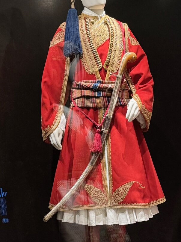 Victoria G. Karelias Collection of Greek Traditional Costumes-卡拉马塔必去景点