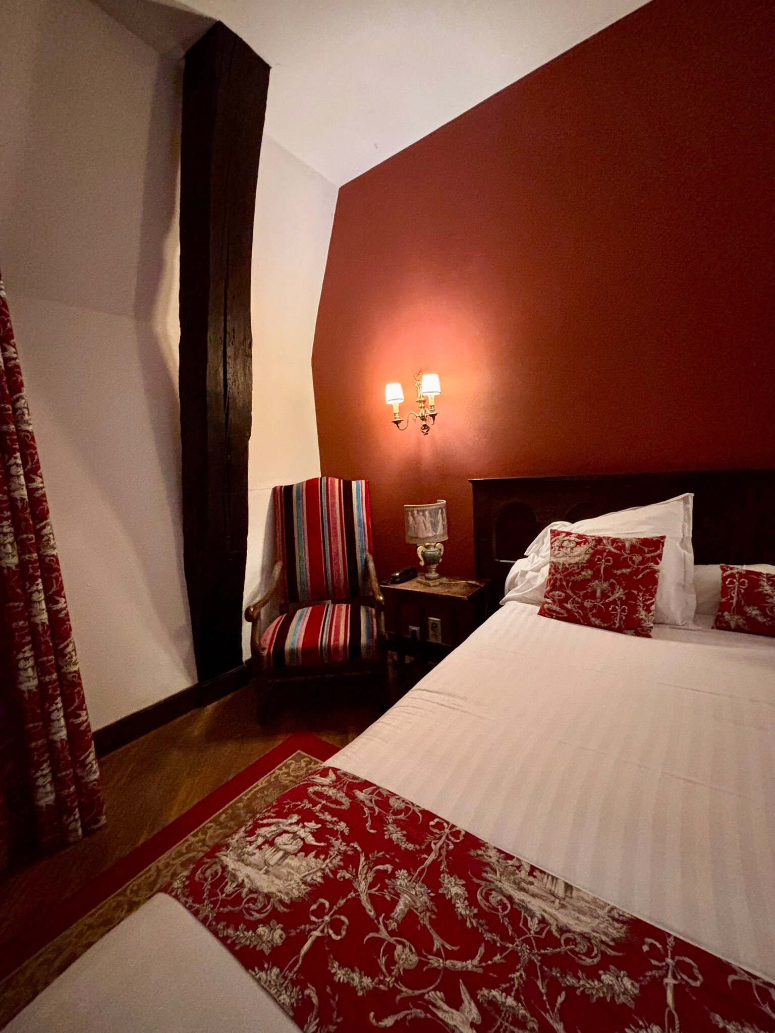 Le Grand Hotel de l'Abbaye-官方